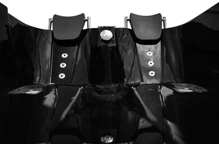 Czarna wanna z hydromasażem dwuosobowa 180x120 cm MO-1631B Prawa