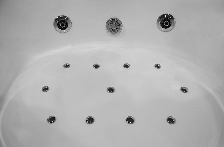Wanna z hydromasażem narożna 140x140 cm MO-1003HC
