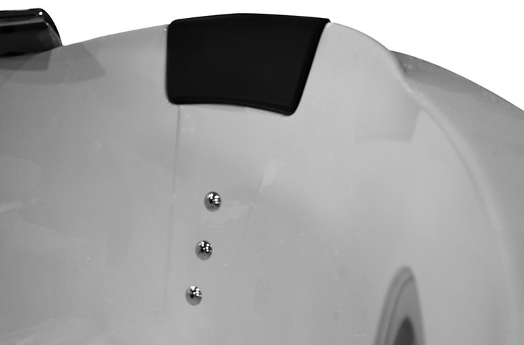 Wanna z hydromasażem narożna 140x140 cm MO-1001