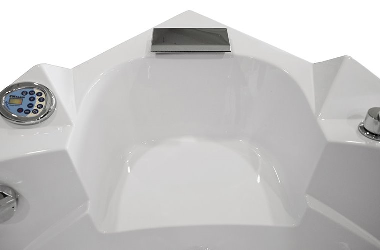 Wanna łazienkowa z hydromasażem Spa narożna 135x135 cm MO-0322