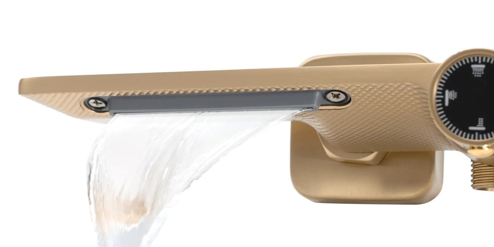 Złoty szczotkowany zestaw prysznicowy z wylewką Helix Rea Gold Brush