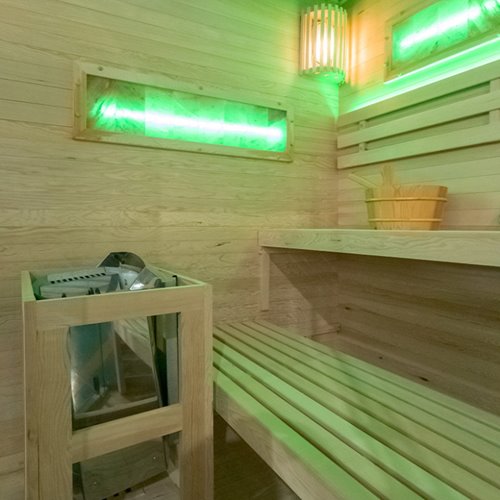 Sauna fińska pięciokątna 5 osobowa wysokotemperaturowa 6W Harvia 150x150 cm Lark4