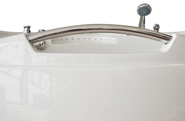 Wanna z hydromasażem narożna lewa 135x135 cm MUS-1085