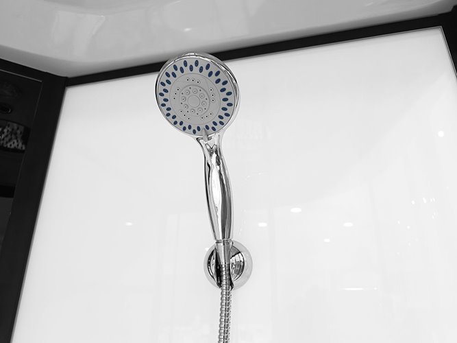 Kabina prysznicowa półokrągła zabudowana jasny środek 80x80