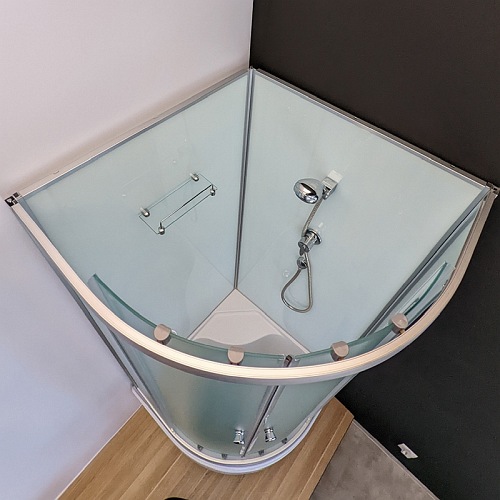 Kabina prysznicowa półokrągła zabudowana 90x90 WSH-304B