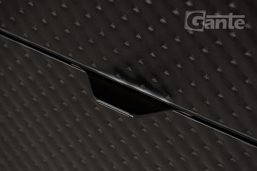 Szafka łazienkowa wisząca z umywalką 80 cm szklane fronty czarny uchwyt Glow Gante