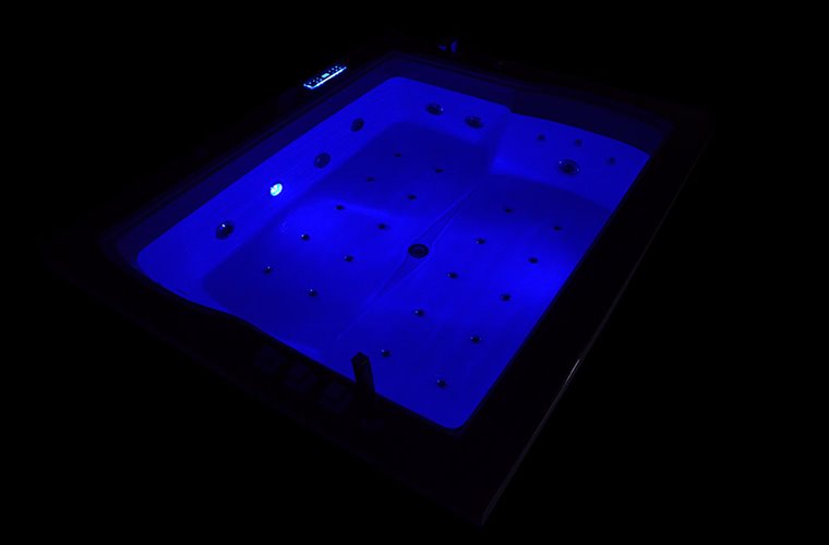 Wanna z hydromasażem prostokątna 180x150 cm MO-1666 Turbo+