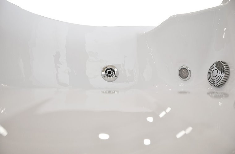 Wanna z hydromasażem asymetryczna 170x115 cm prawa MO-0205