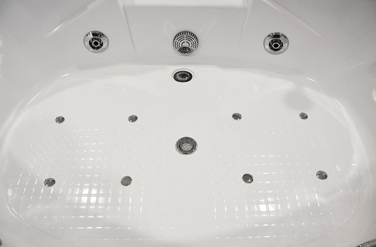 Wanna łazienkowa z hydromasażem Spa narożna 150x150 cm MO-0312
