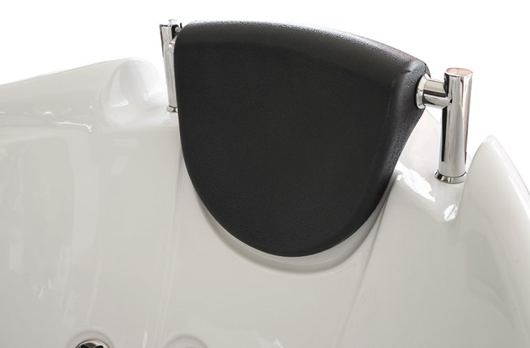 Wanna z hydromasażem narożna prawa 135x135 cm MUS-1085