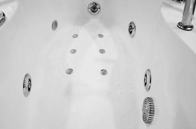 Wanna łazienkowa Spa z hydromasażem asymetryczna 160x78 cm MO-0310