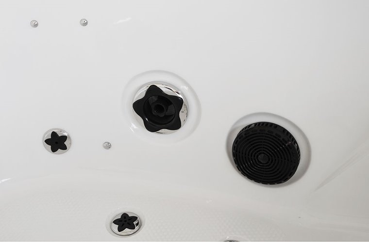 Wanna z hydromasażem narożna prawa 135x135 cm MUS-1085