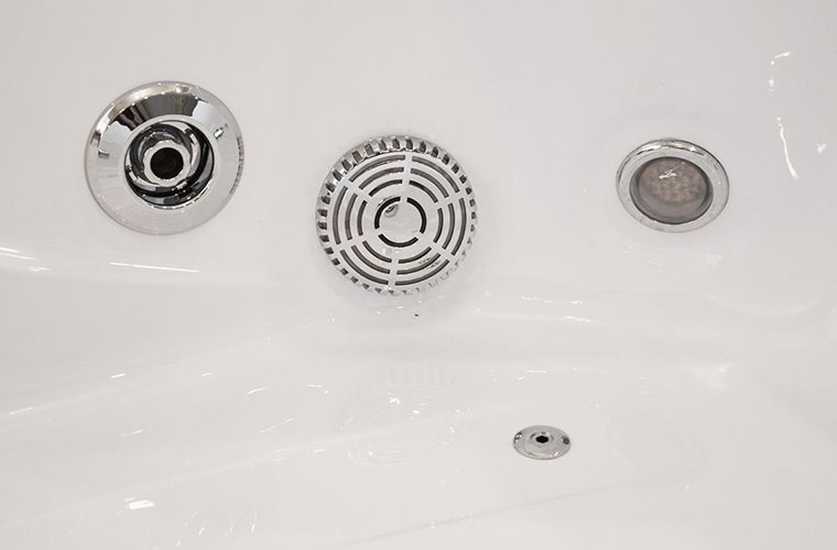 Wanna z hydromasażem asymetryczna 170x115 cm lewa MO-0205