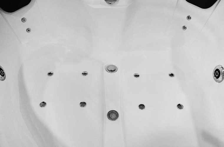 Wanna łazienkowa Spa z hydromasażem narożna 150x150 cm MO-0311