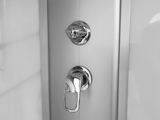 Duża kabino wanna Spa z hydromasażem białe ściany 150x150 cm MO-08150B