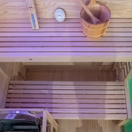 Sauna fińska 4 osobowa wysokotemperaturowa 4,5KW Harvia 140x150 cm Lark3