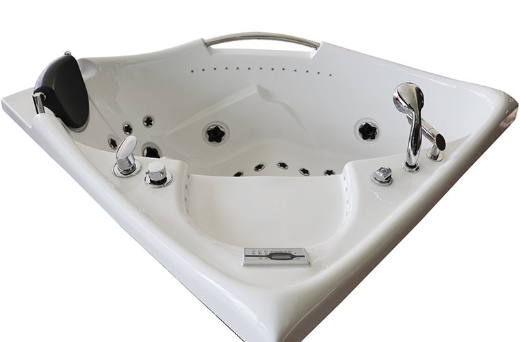 Wanna z hydromasażem narożna prawa 135x135 cm MUS-1085
