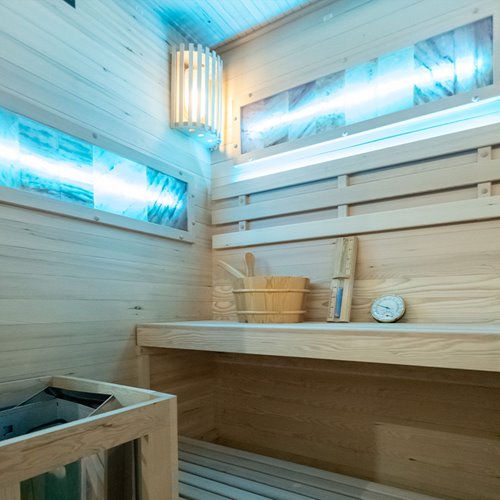 Sauna fińska 2 osobowa wysokotemperaturowa 3,5KW Harvia 120x120 cm Lark1