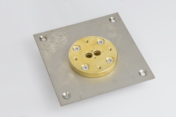 Czarna bateria wannowa wolnostojąca CMB7159BL Trino Corsan