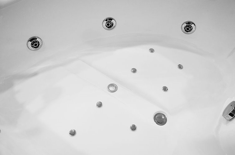 Wanna łazienkowa Spa z hydromasażem narożna 150x150 cm MO-0311
