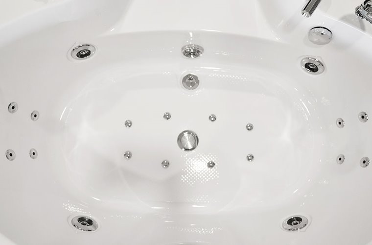 Wanna z hydromasażem narożna 135x135 cm MO-1636