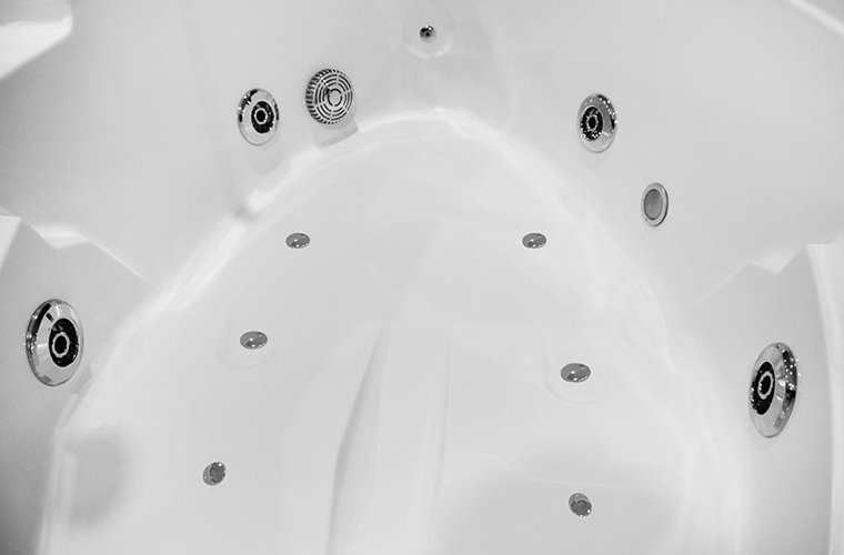 Wanna łazienkowa z hydromasażem Spa narożna 135x135 cm MO-0313