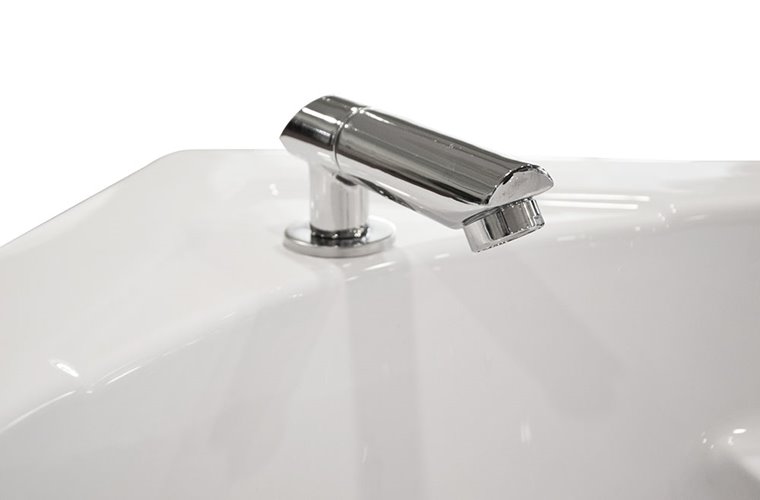 Wanna z hydromasażem narożna 150x100 cm MO-0202