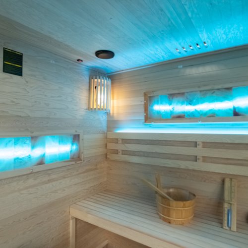 Sauna fińska 4 osobowa wysokotemperaturowa 6KW Harvia 180x160 cm Lark5-WD