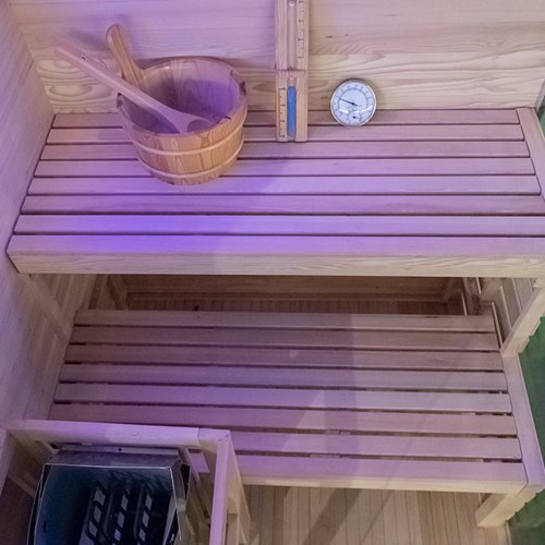 Sauna fińska 2 osobowa wysokotemperaturowa 3,5KW Harvia 120x120 cm Lark1