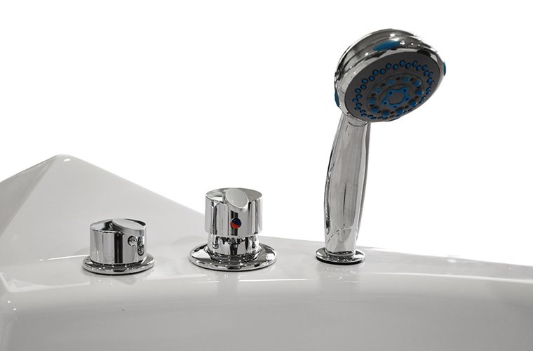 Wanna łazienkowa z hydromasażem Spa narożna 150x150 cm MO-0312