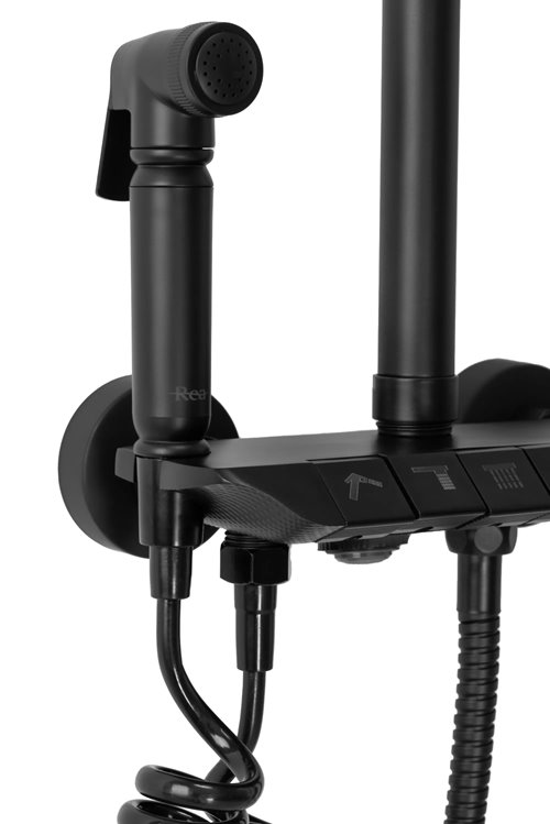 Czarny zestaw prysznicowy z wylewką Max Rea