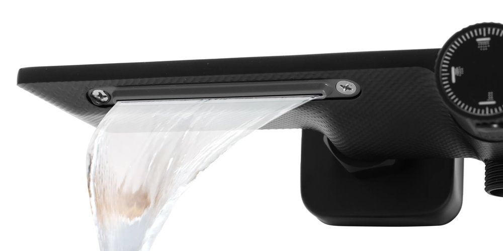 Czarny zestaw prysznicowy z wylewką Helix Rea