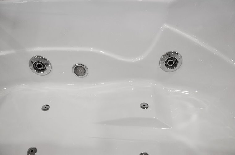 Wanna z hydromasażem prostokątna do rogu łazienki 150x83 cm MO-0204