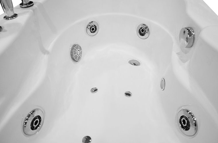 Wanna z hydromasażem asymetryczna 150x92 cm MO-0207