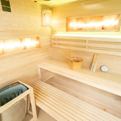 Sauna fińska 4 osobowa wysokotemperaturowa 6KW Harvia 180x160 cm Lark5-WD