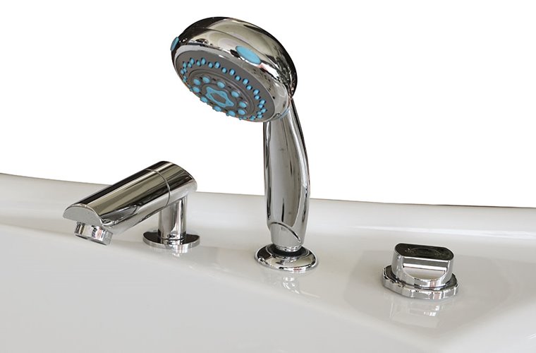 Wanna z hydromasażem narożna prawa 135x135 cm MUS-1085