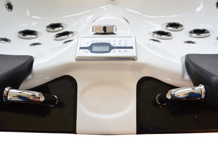 Wanna spa z hydromasażem asymetryczna 180x122 cm MUS-1062 LEWA