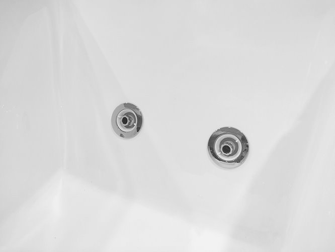 Narożna wanna z hydromasażem prostokątna konglomerat 170x78 cm MO-1802AB