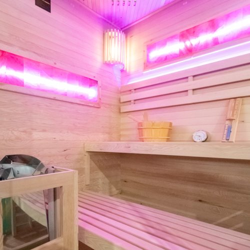 Sauna fińska 4 osobowa wysokotemperaturowa 6KW Harvia 150x150 cm Lark4-WD