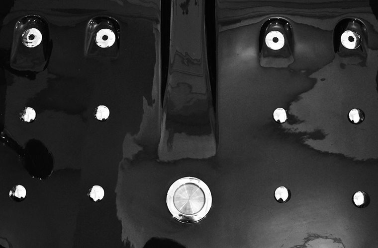 Czarna wanna z hydromasażem dwuosobowa Turbo+ 180x120 cm MO-1631B Prawa