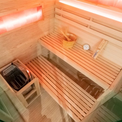 Sauna fińska 4 osobowa wysokotemperaturowa 6KW Harvia 150x150 cm Lark4-WD