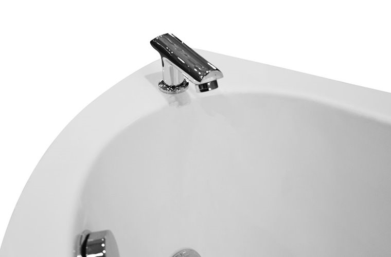 Wanna z hydromasażem narożna 169x90 cm prawa MO-0024