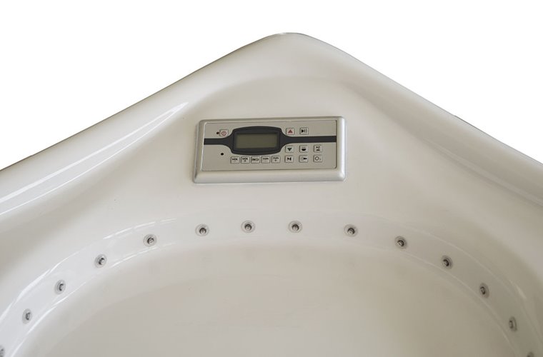 Wanna z hydromasażem narożna prawa 135x135 cm MUS-1085