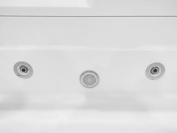 Narożna wanna z hydromasażem prostokątna konglomerat 170x78 cm MO-1802B