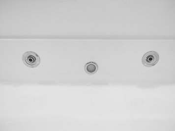 Narożna wanna z hydromasażem prostokątna konglomerat 170x78 cm MO-1802B