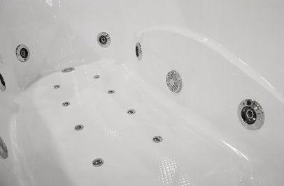 Przyścienna wanna hydromasażowa 180x88 cm MO-1002 Turbo