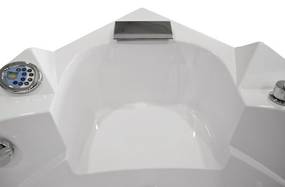 Wanna łazienkowa z hydromasażem Spa narożna 135x135 cm MO-0322