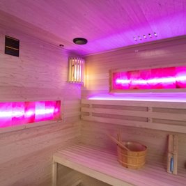 Sauna fińska 4 osobowa wysokotemperaturowa 6KW Harvia 180x160 cm Lark5-WD