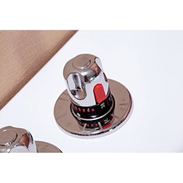 Wanna z hydromasażem narożna podgrzewacz wody 152x152 cm Tiga 604