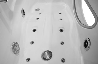 Wanna z hydromasażem Spa przyścienna 170x87 cm MO-1634HC